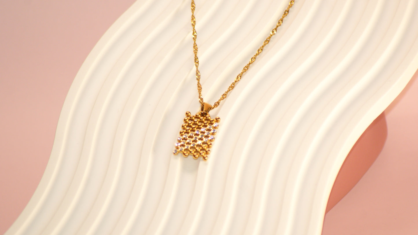 Mesh Pendant Necklace